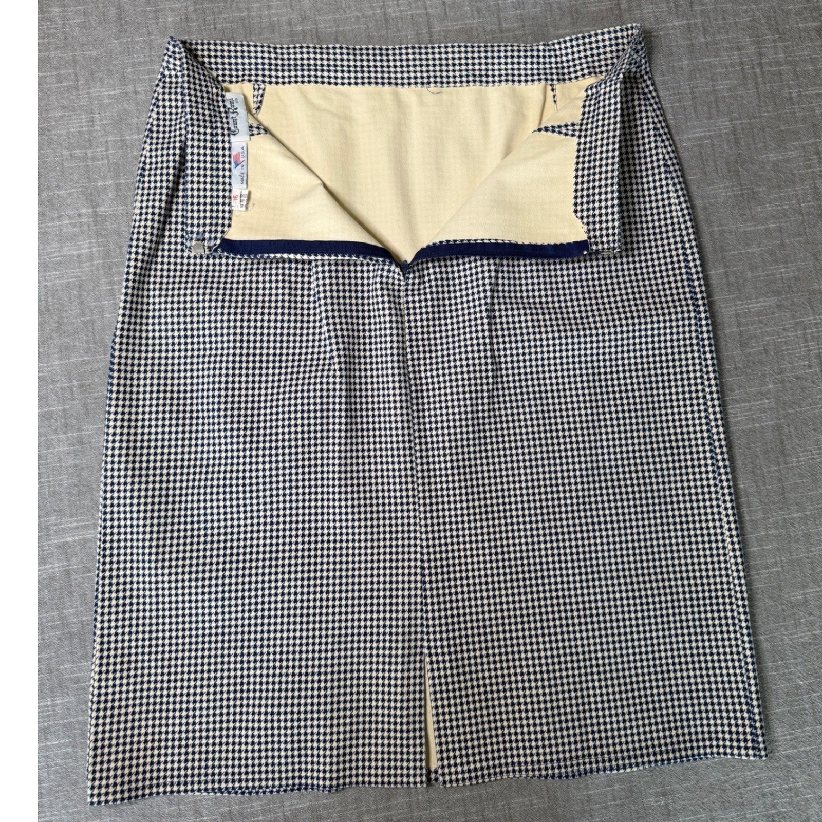 Vintage Count Romi Navy Houndstooth Pencil Skirt Made in USA Size 16 High Waist