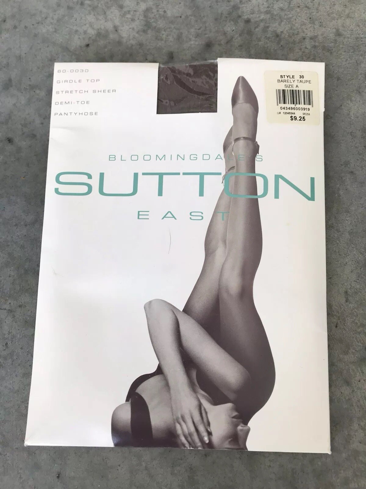 Bloomingdale’s Barley Taupe Style 30 Pantyhose Size A