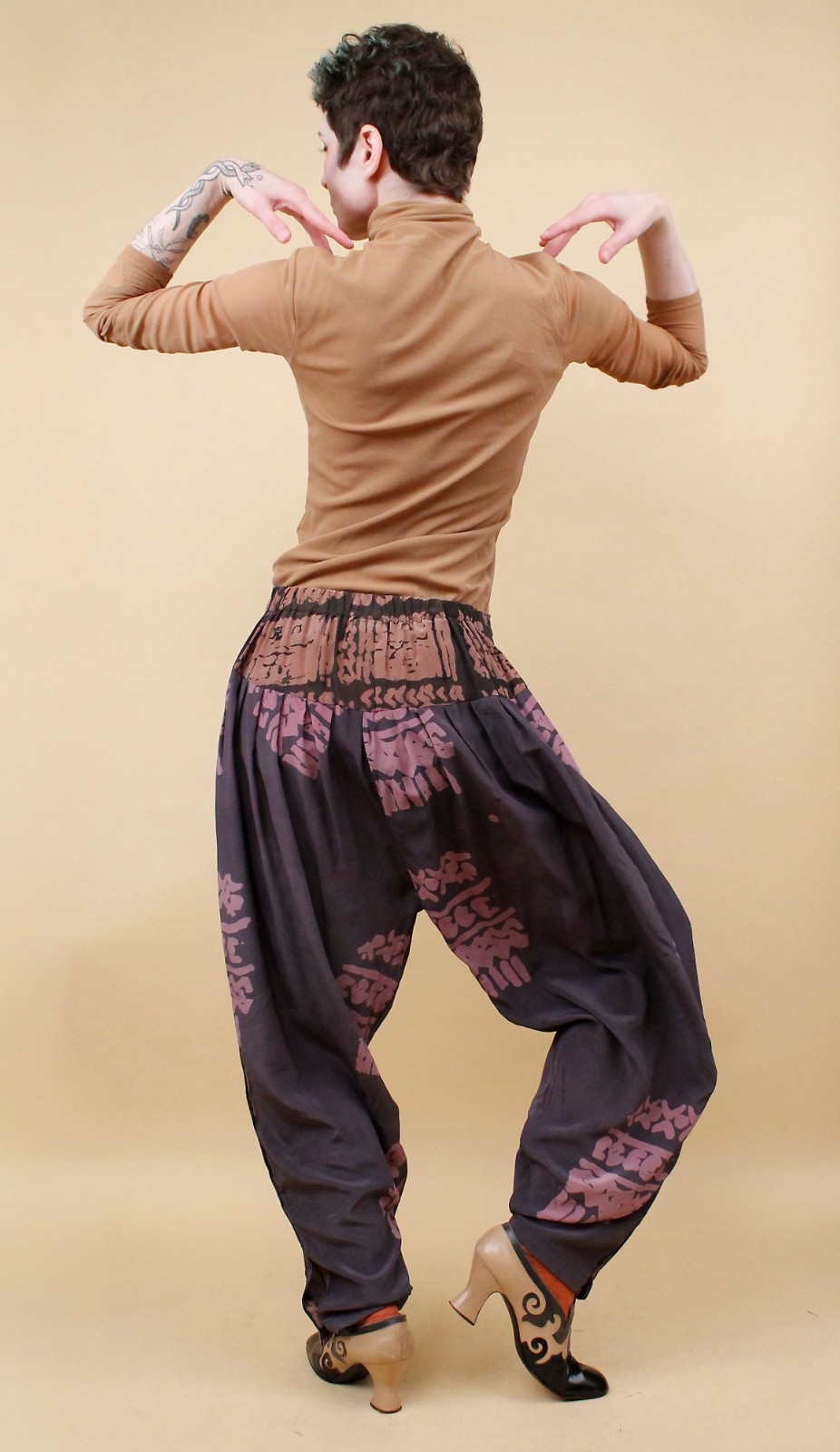 80s Vtg Silk Laise Adzer Designer Silk Moroccan Lagenlook Art Pants S-M W28-30″