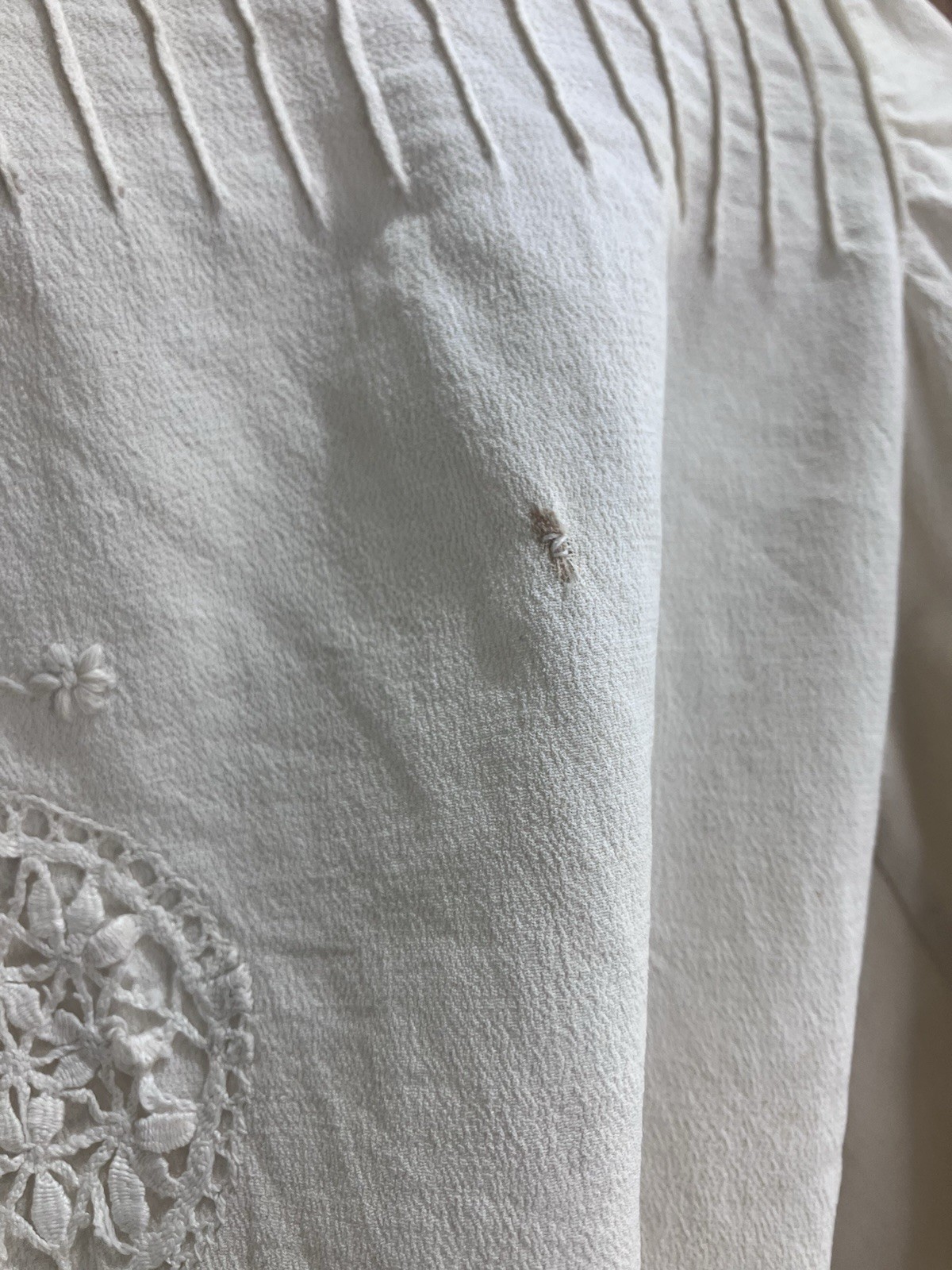 VTG ANTIQUE 1900’s Victorian Edwardian High Neck PinTuck Eyelet Lace Appliqués