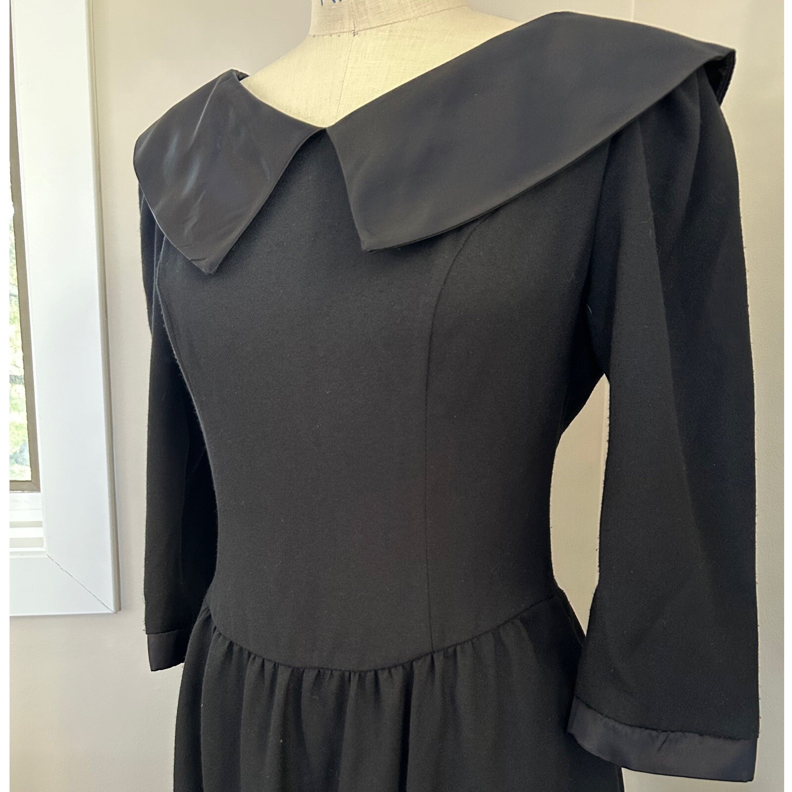 Vintage 80s Does 50s Lanz Orginals Little Black Dress Sz 6 Shawl Collar Pockets