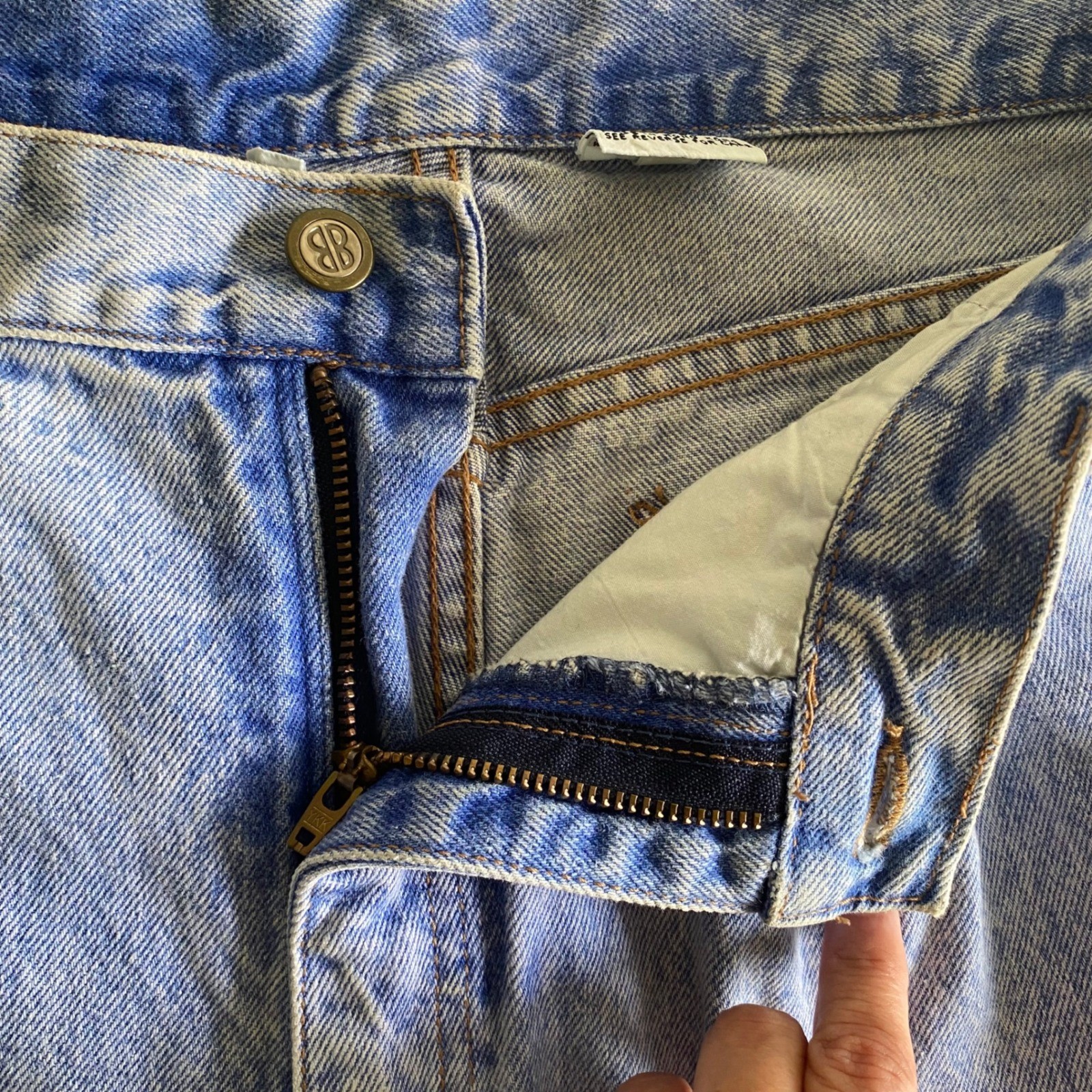 Bill Blass Vintage 90s High Waisted Pleated Tapered Light Wash Women Jeans Sz 14