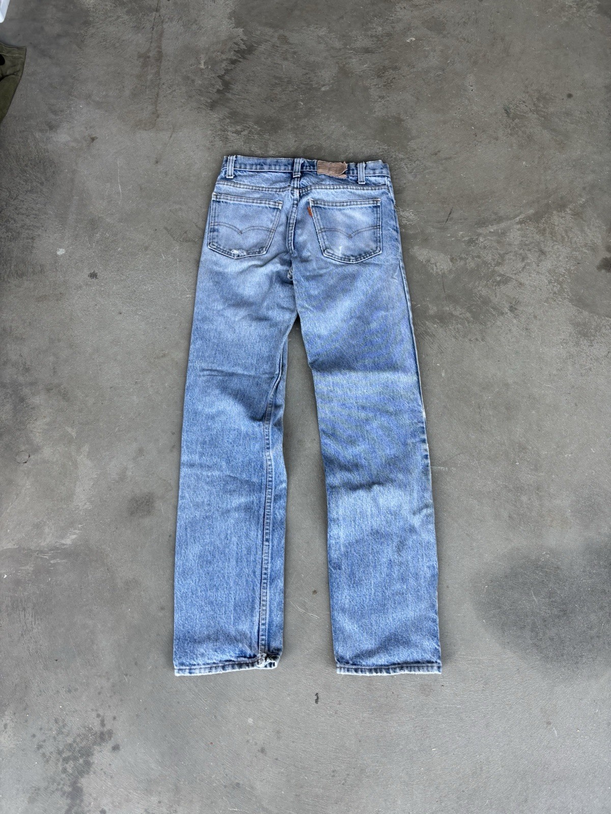 Vintage 1970s Women’s Levi’s 705 Orange Tab Denim Jeans Faded Blue 28×30 USA