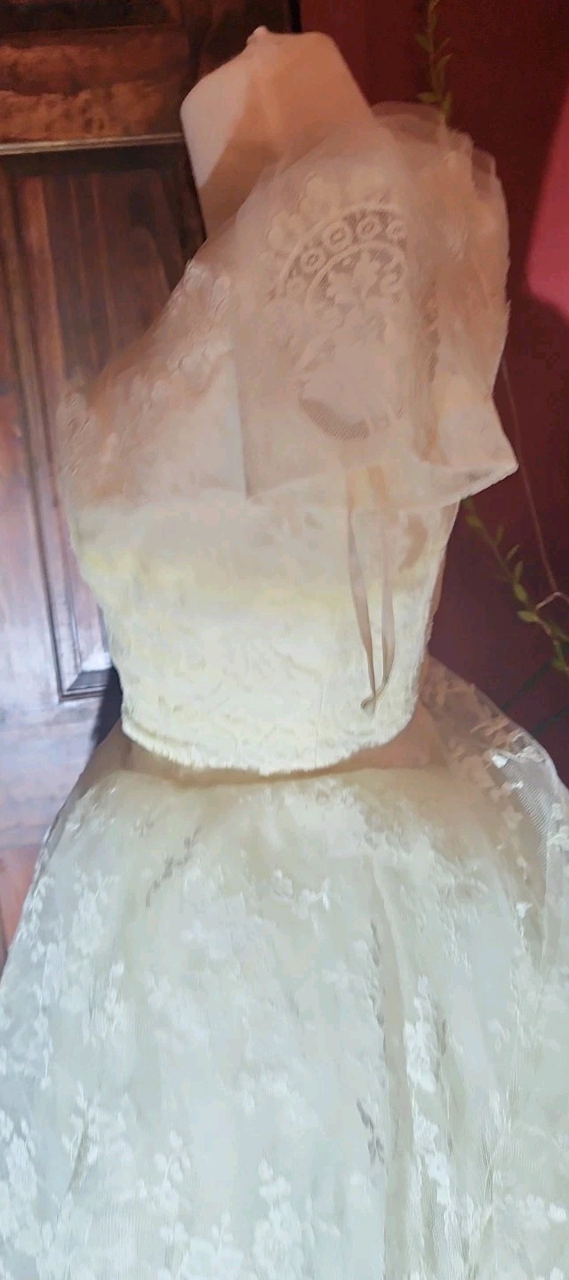 VTG 1950s Cahill Beverly Hills Dress & Veil Set