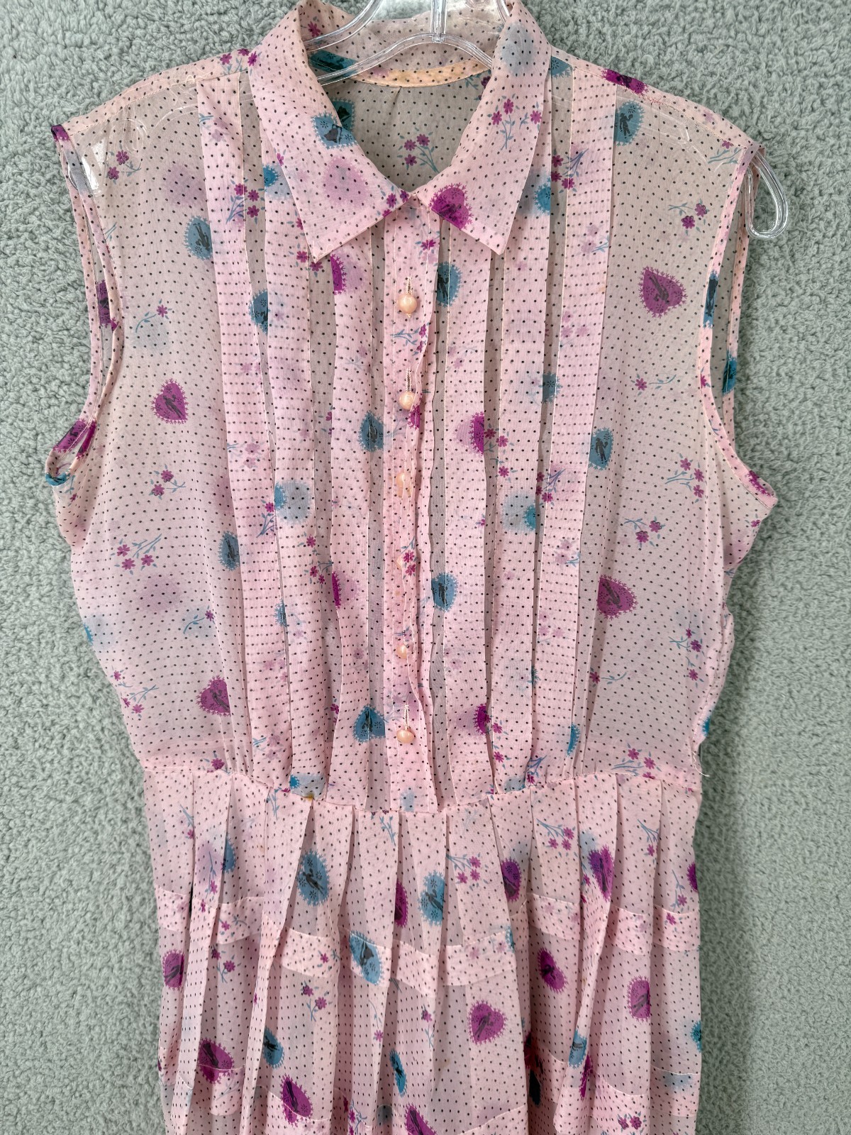 Vintage 30’s Shirt Dress Size M Button Front Casual Sheer Heart Motif Collared