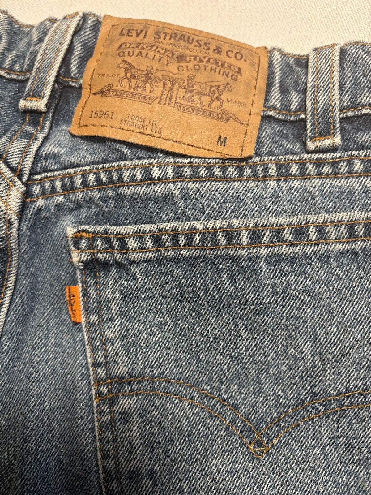 Vintage Orange Tab 960 Loose Fit Straight Leg Levi’s Jeans Size 8, 26×30, USA