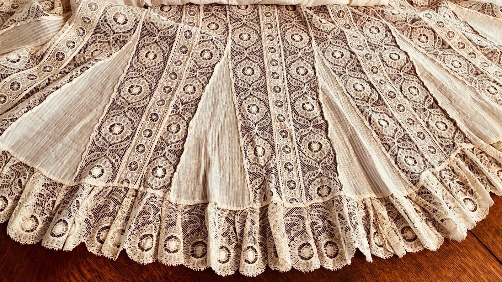 Edwardian White Cotton Petticoat Spider Medallion Brussels Lace Eyelet Ladders