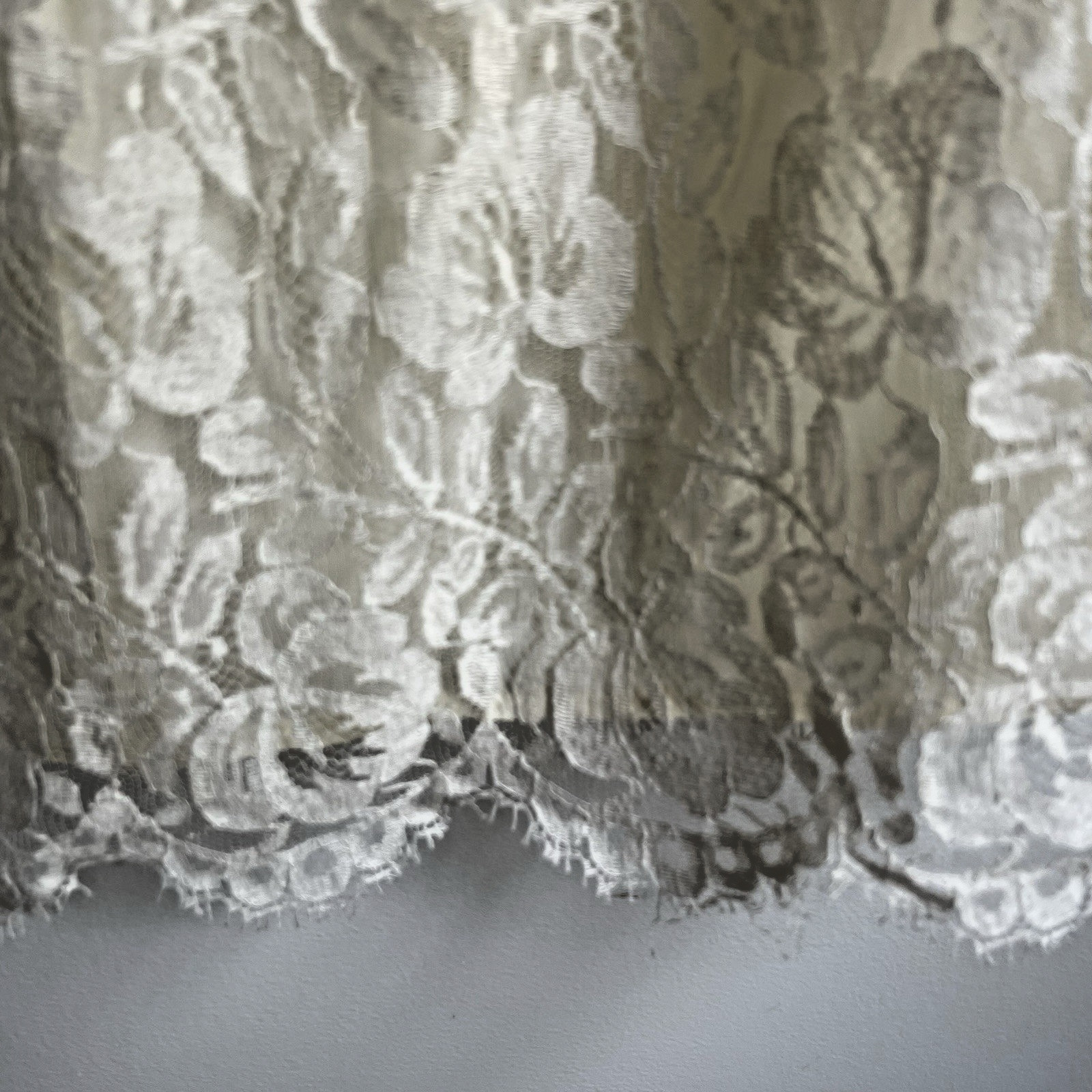 Vintage 70s Malbe Cream Lace Skirt A-Line Knee-Length ILGWU Coquette 27″ Small