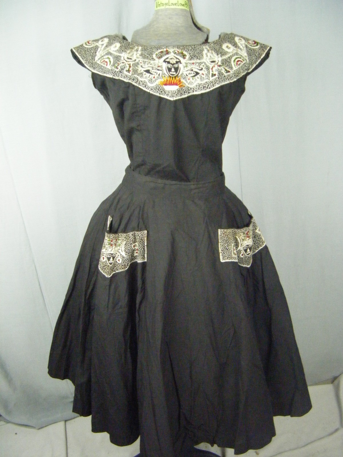 LAB-MEX Vtg 50s Black White Mayan Masks Top & Full Circle Skirt-Bust 39/Waist 28