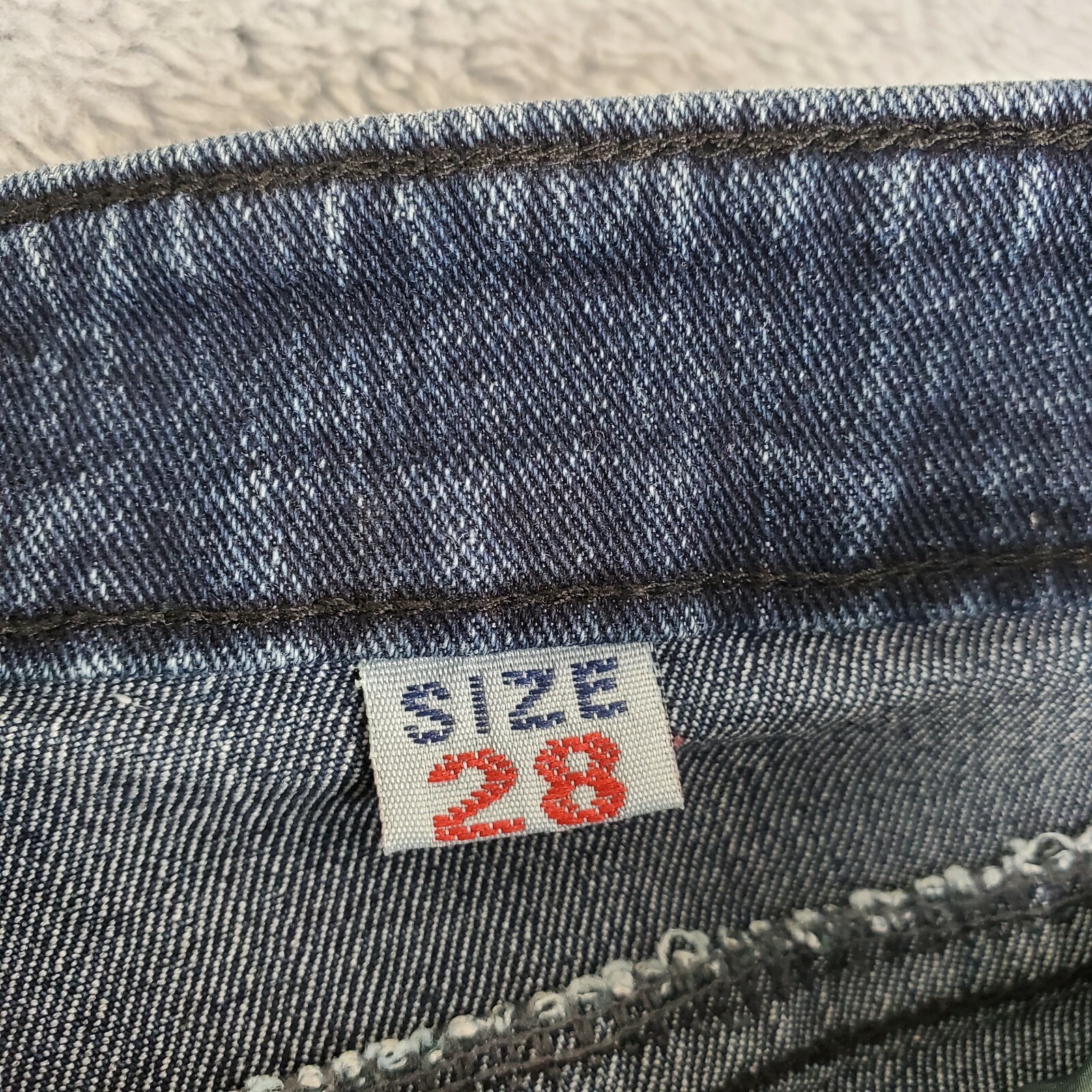 Vtg Women’s High Waist Straight Leg Ankle Jeans Sz 28″x26″ Embroidered Dark Wash