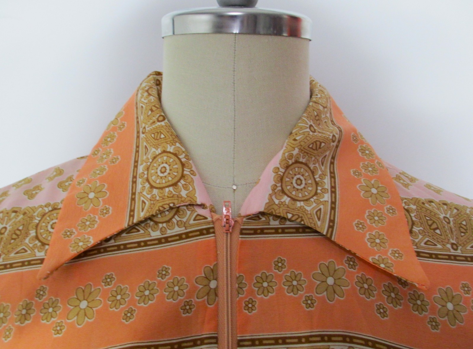 Vintage Lady Carol of NY Sheath Dress, Peach & Tan, Very Nice, Size M