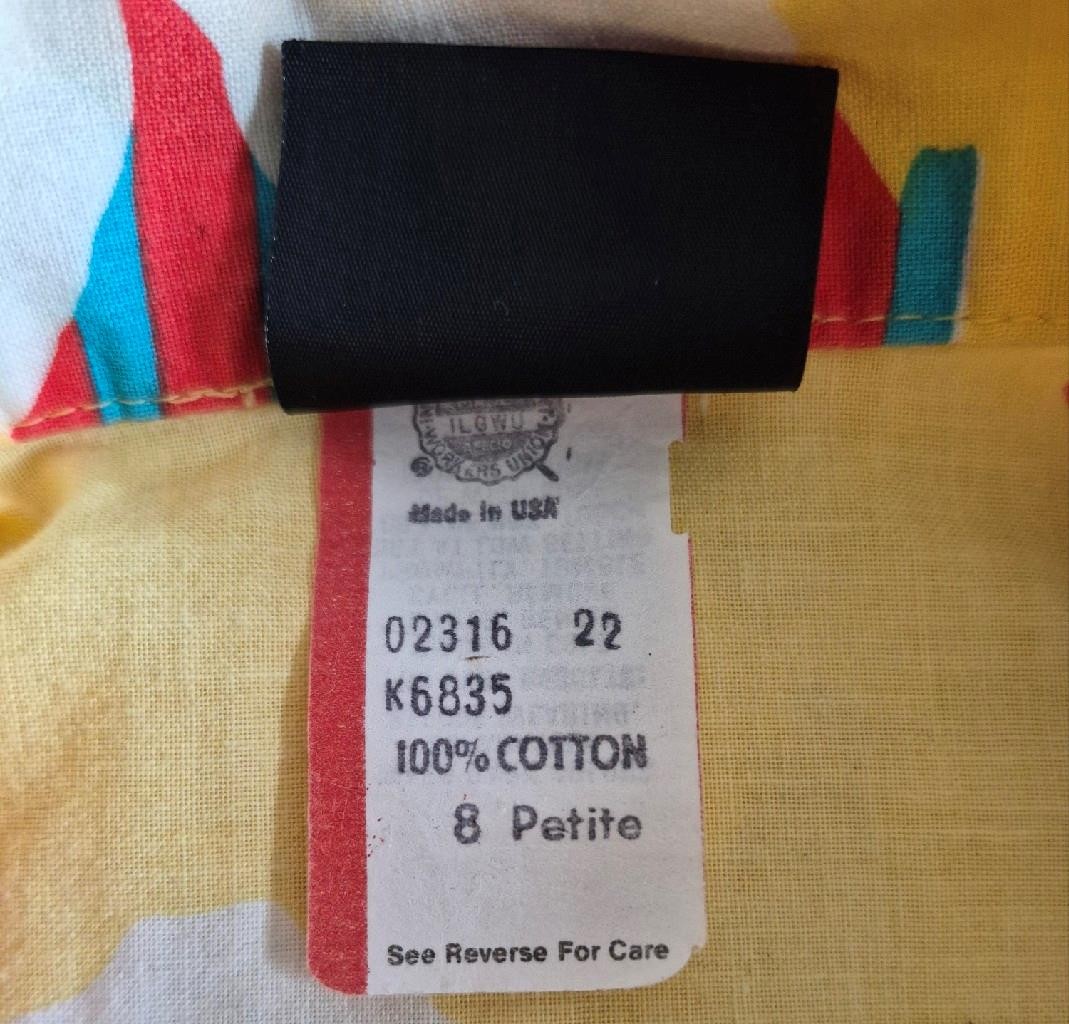 Vintage 1980s KORET PETITES Womens SHIRT Size 8 Blouse RIVIERA Tahiti TROPICAL