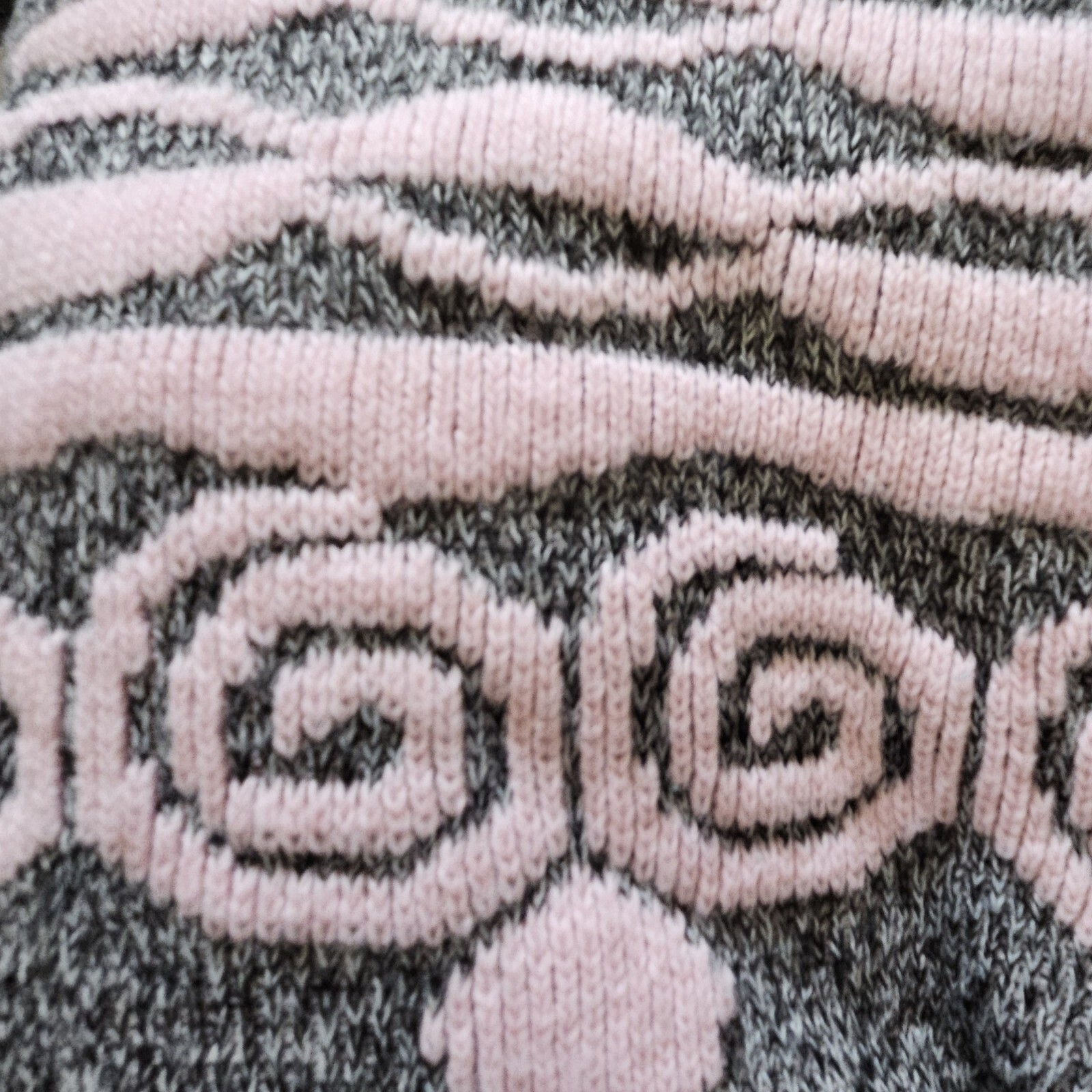 VTG 80s Adele Knitwear Sweater Men M Made in the USA Chunky Geometric Retro Pink