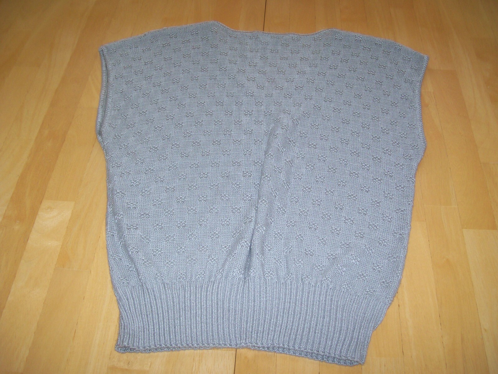 True Vintage 1980’s Barry & Me Sweater Vest Knit Beige Slouchy Small VTG 80’s