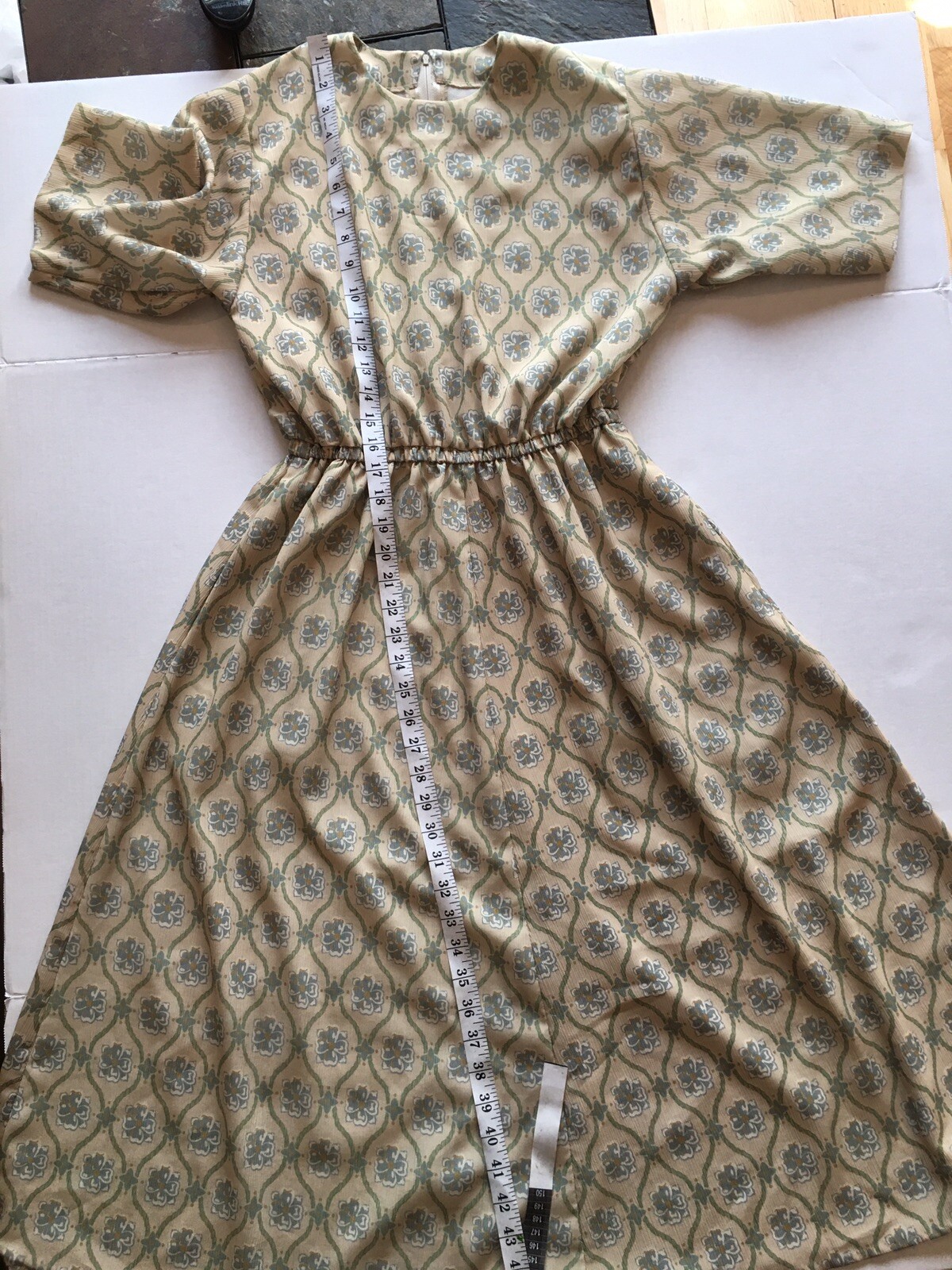 Vintage 60s 70s Rockabilly A-Line House Day Dress Beige Tan Short Sleeve Womens
