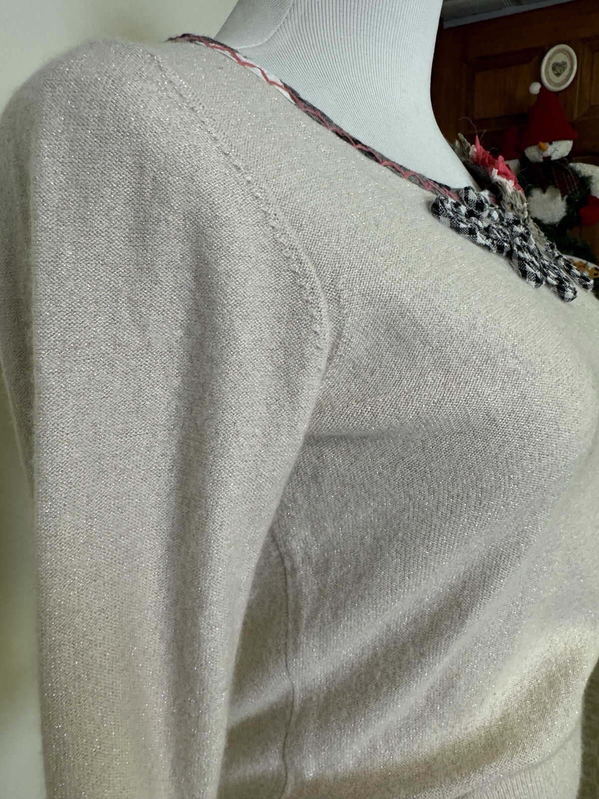VNTG Anthropologie Karen Nicol Sweater Cashmere Blend, Beige Metallic SZ Medium