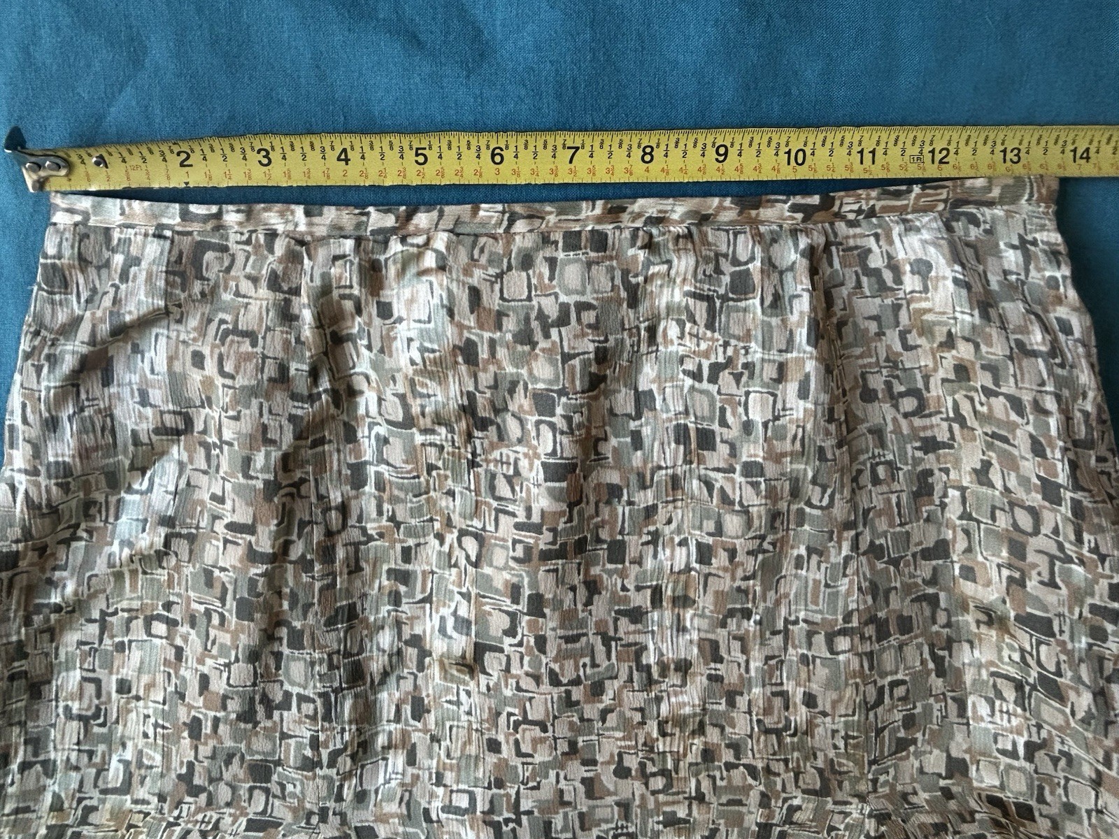 Vintage Y2K Talbots Silk Skirt Sz 4 P, Tan Greens Flare Lined Knee Length 27”W
