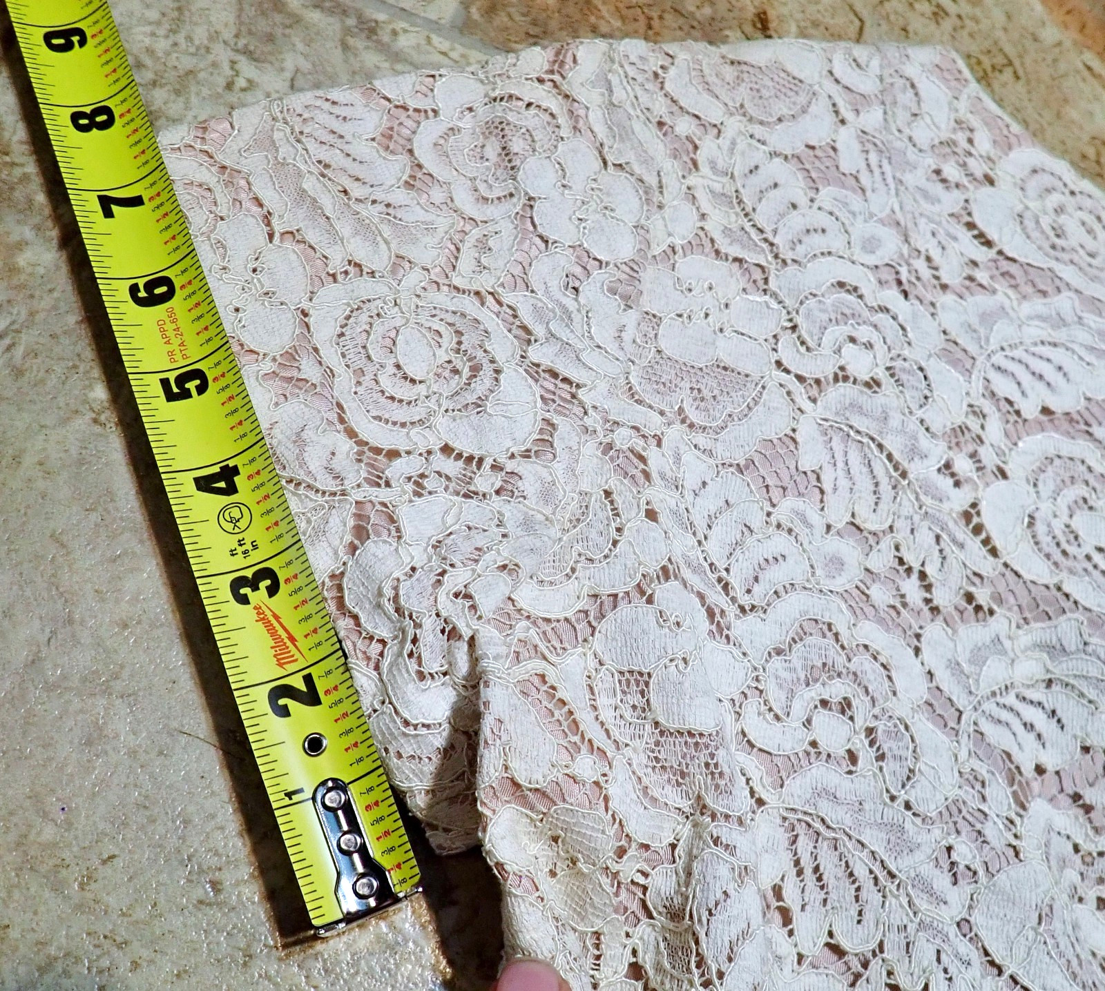 Vtg 1960s French Style Alencon Lace Sheath Cocktail Dress M Regal Zip Salmon Bow
