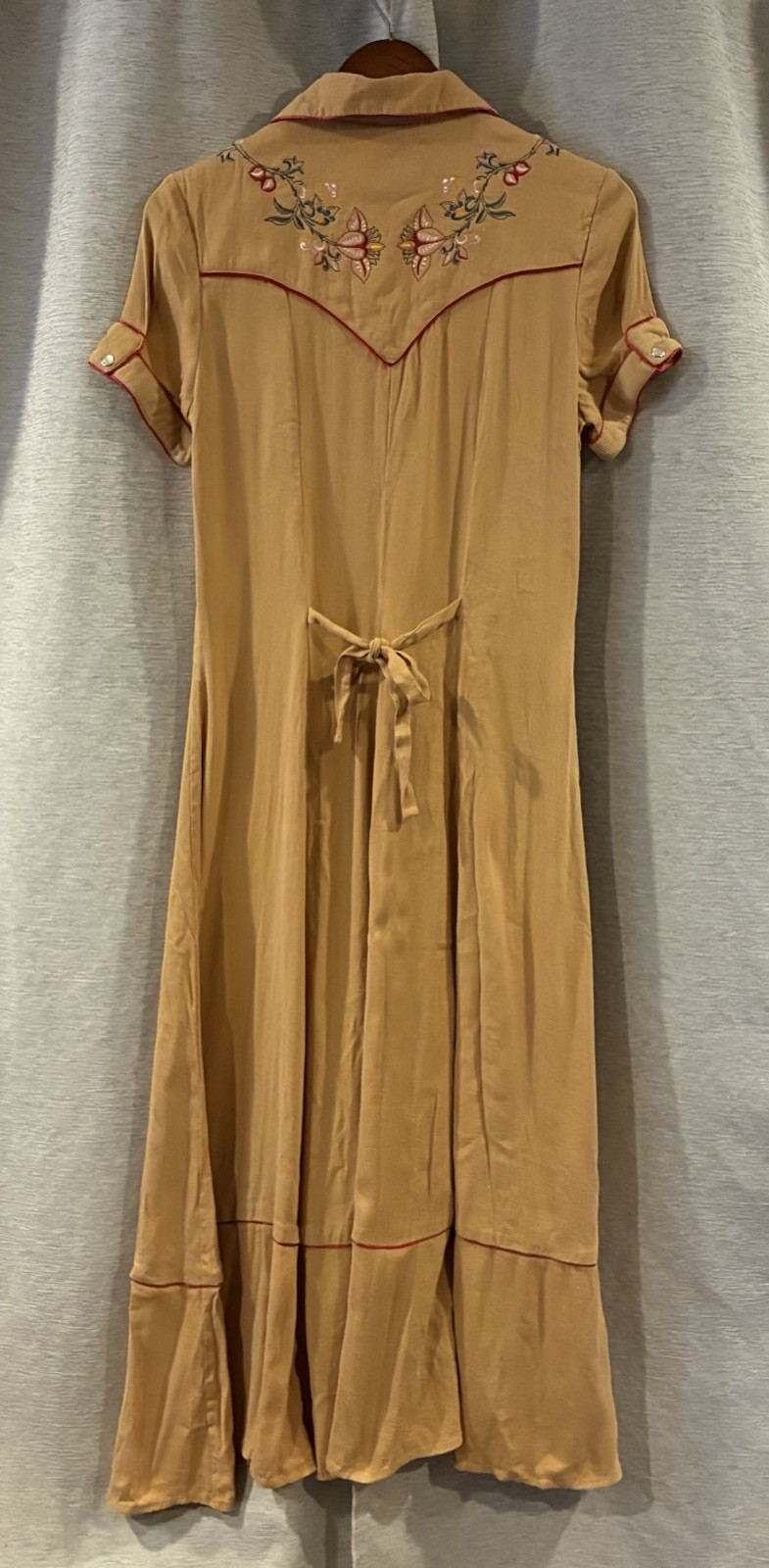 Vintage Western Rodeo Embroidered Floral Dress