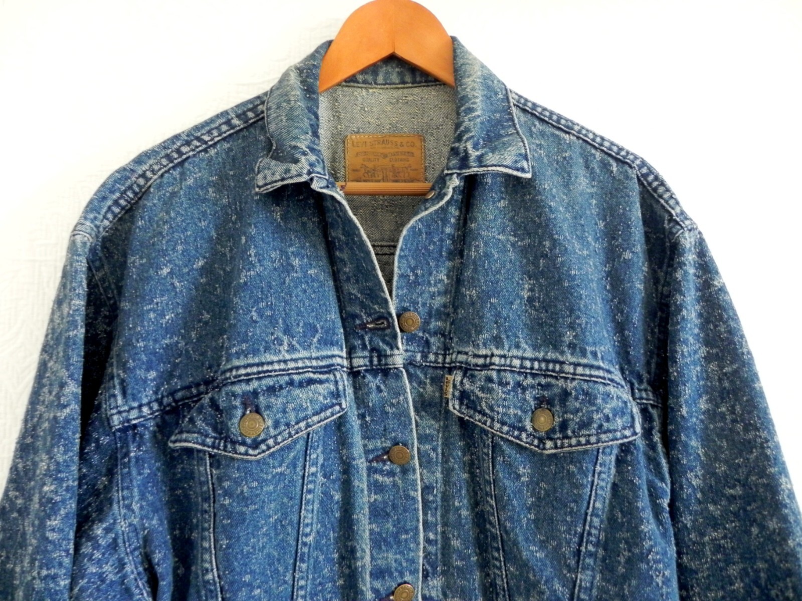 Levis One of a Kind Trucker Distressed Denim Native Chief Hand Painted Size L