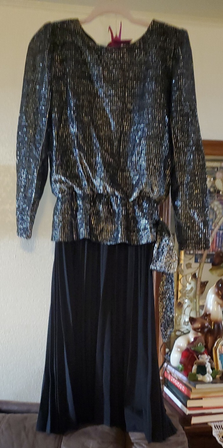 VTG T & F DRESS SIZE 12 BLACK SKIRT & SILVER/BLACK SHIMMERING TOP LONG SLV USA 