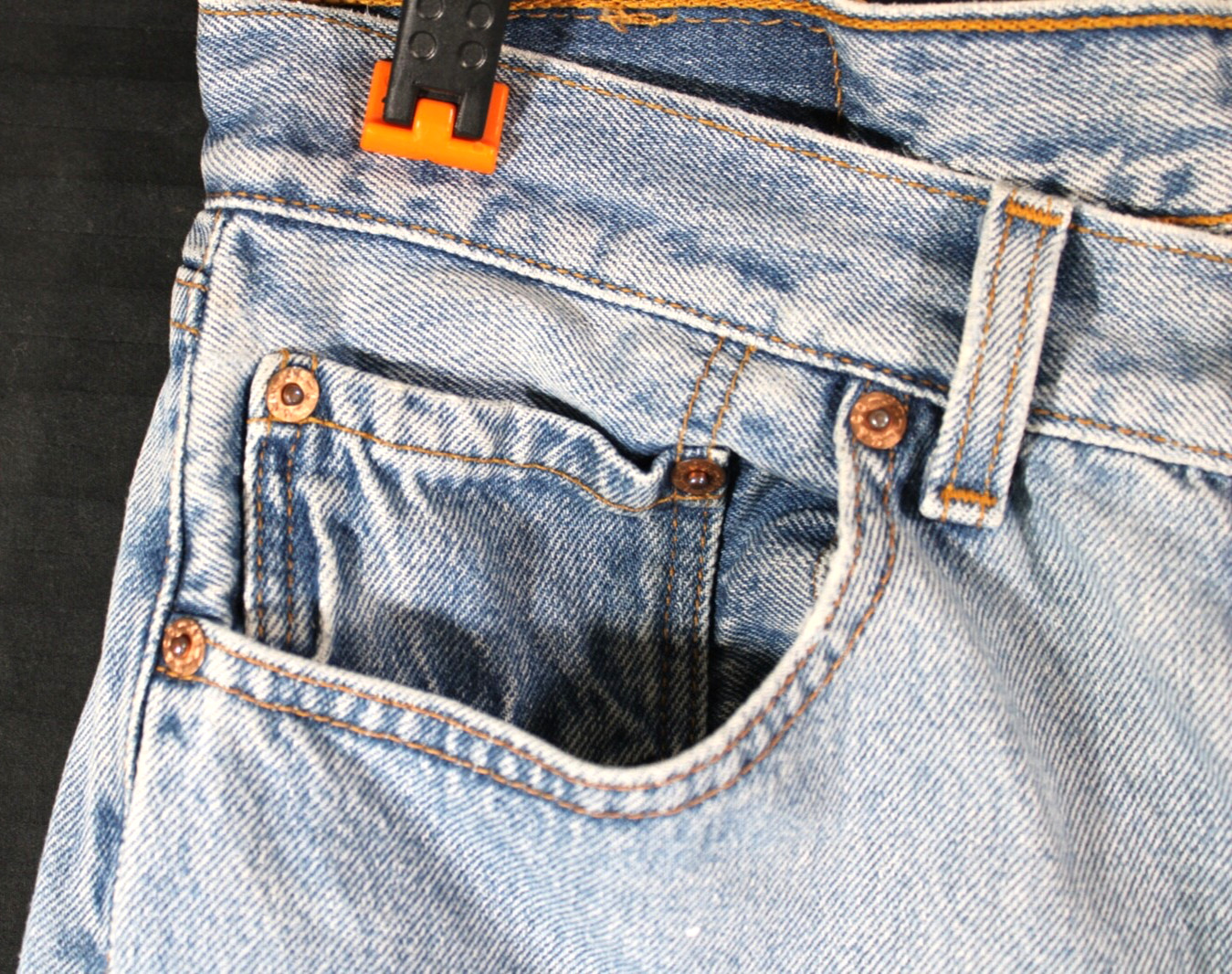 Vintage 1990s Levi’s 501 USA Button Fly BLUE Denim Jeans Women Women’s 31W x 32L