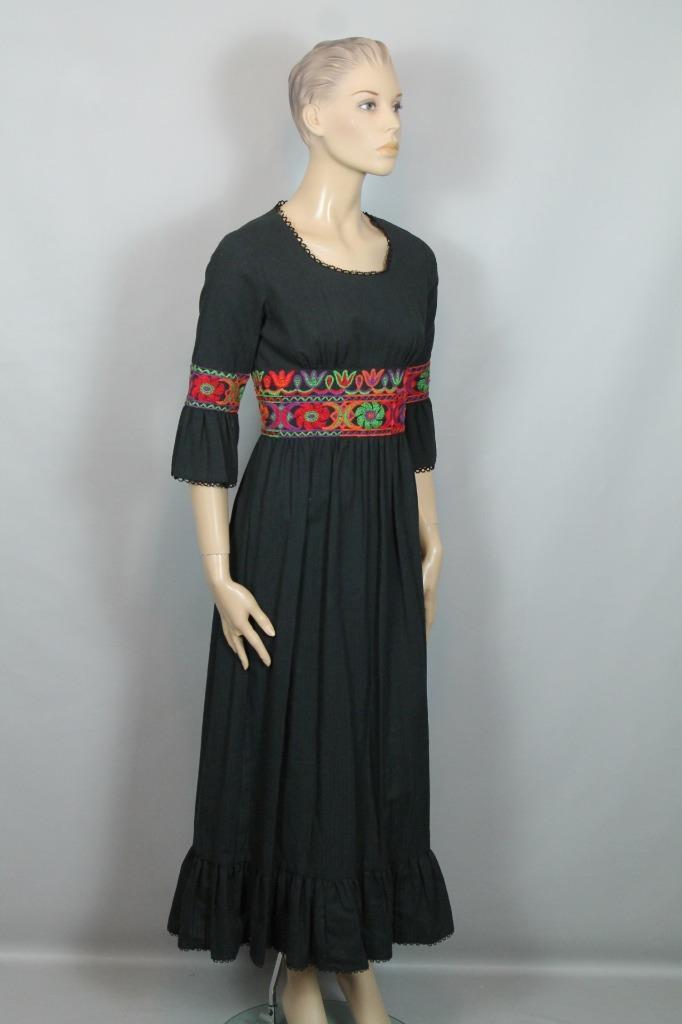 Vtg 70s RUTH NORMAN for GAY GIBSON Ethnic Embroidered Black Fit Flare Dress 9