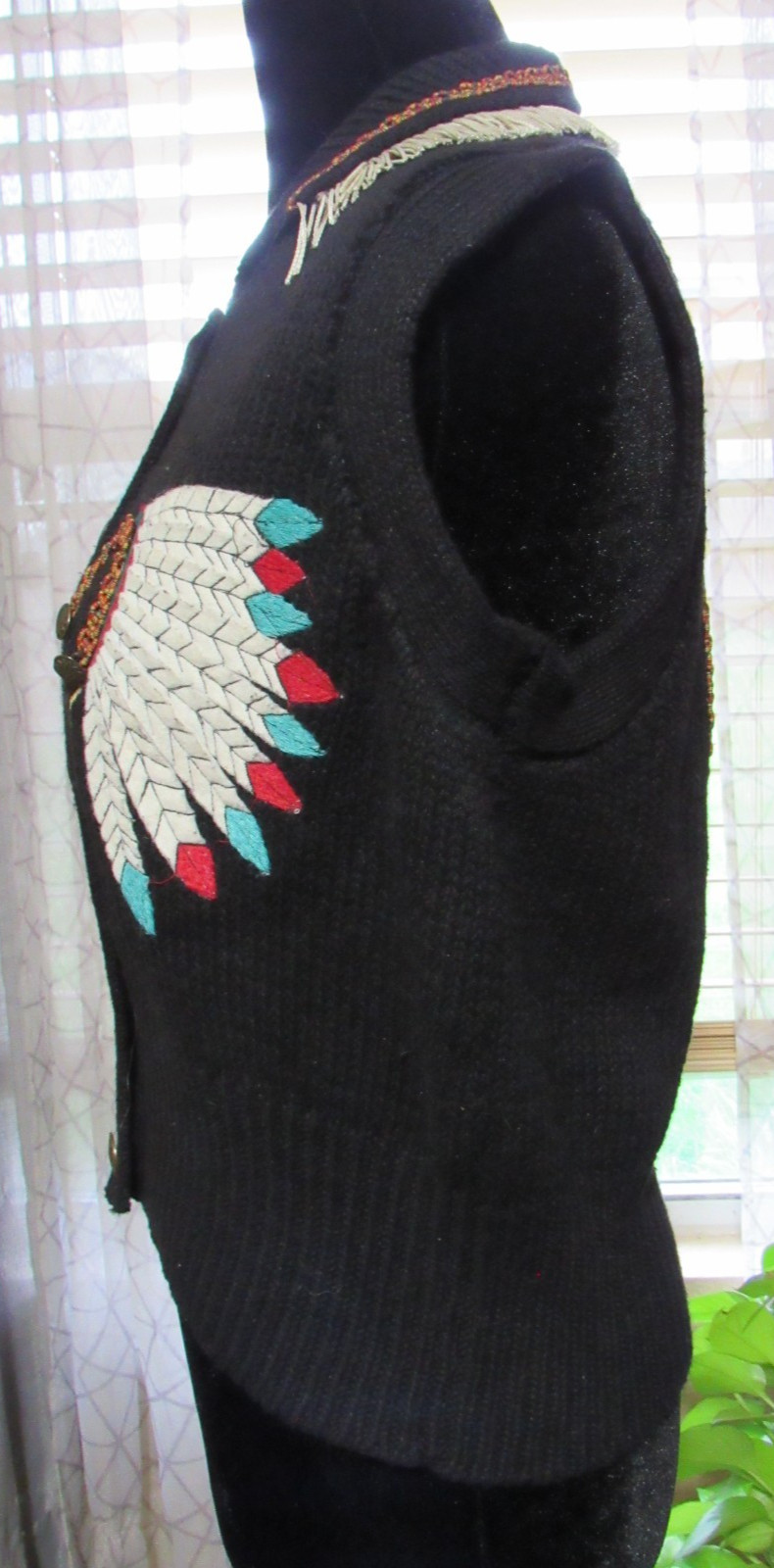 VTG Sharon Young Native American Black Sweater Vest TeePee Headdress Fringe S