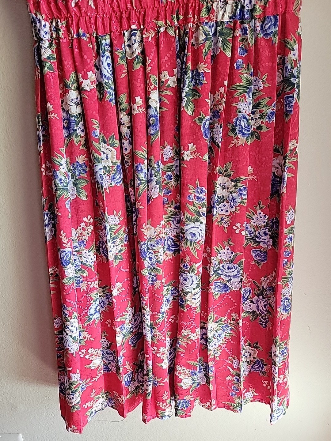 womens vintage secretary midi Collared dress S/M Red Floral Pleated Romantic USA