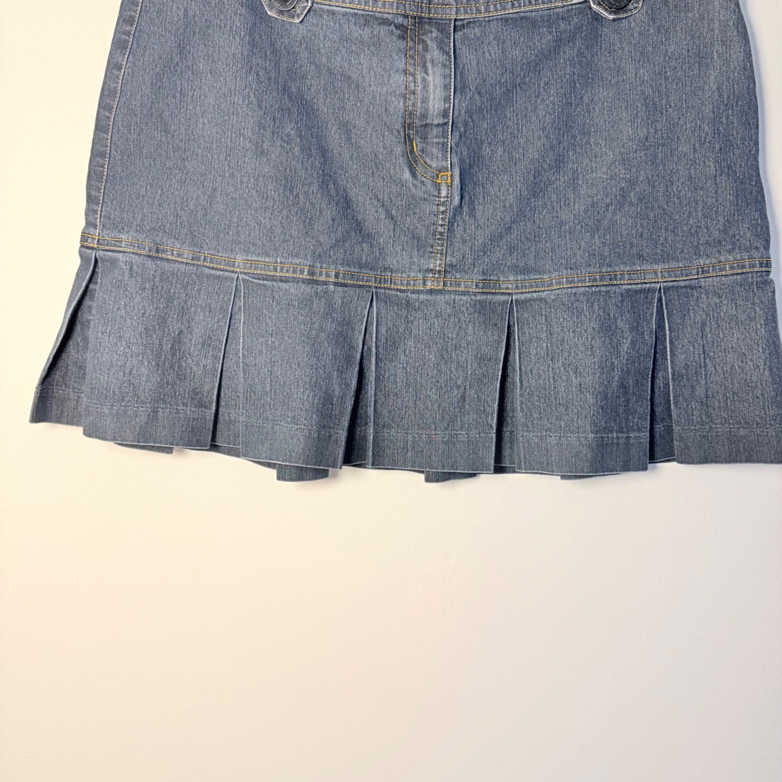 VTG Bisou Bisou Dark Wash Denim Mini Skirt Pleated Y2K Women’s SZ 12 Cotton