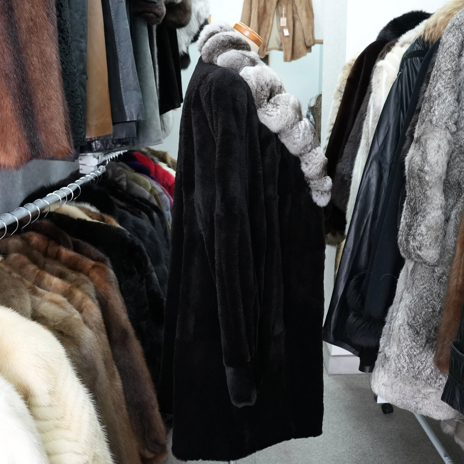 Shaved Mink and chinchilla Trim Coat – Genuine Vintage Fur From Japan