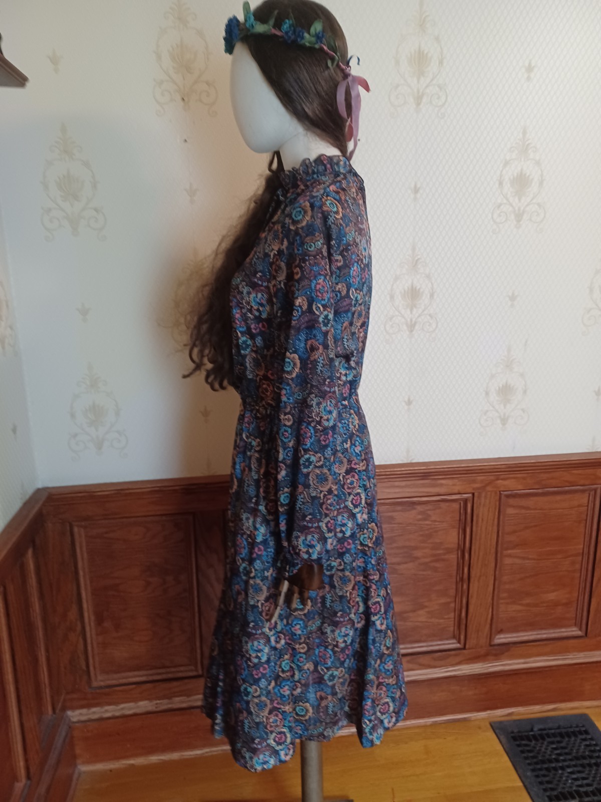 Vintage 1970s Blue Green Paisley Boho High Neck Victorian-Style 2 Piece Dress