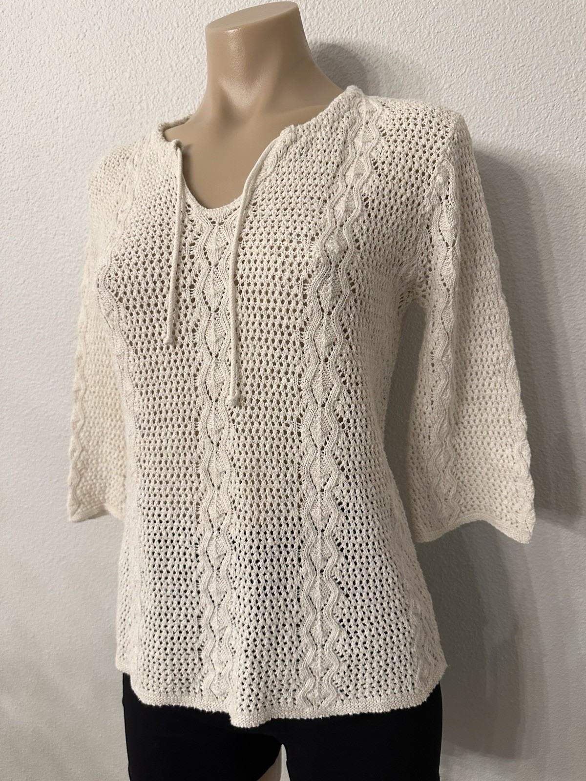 Vintage 1970s Hippie Boho Crocheted Top (fits like Women’s Small ) Beige Cotton