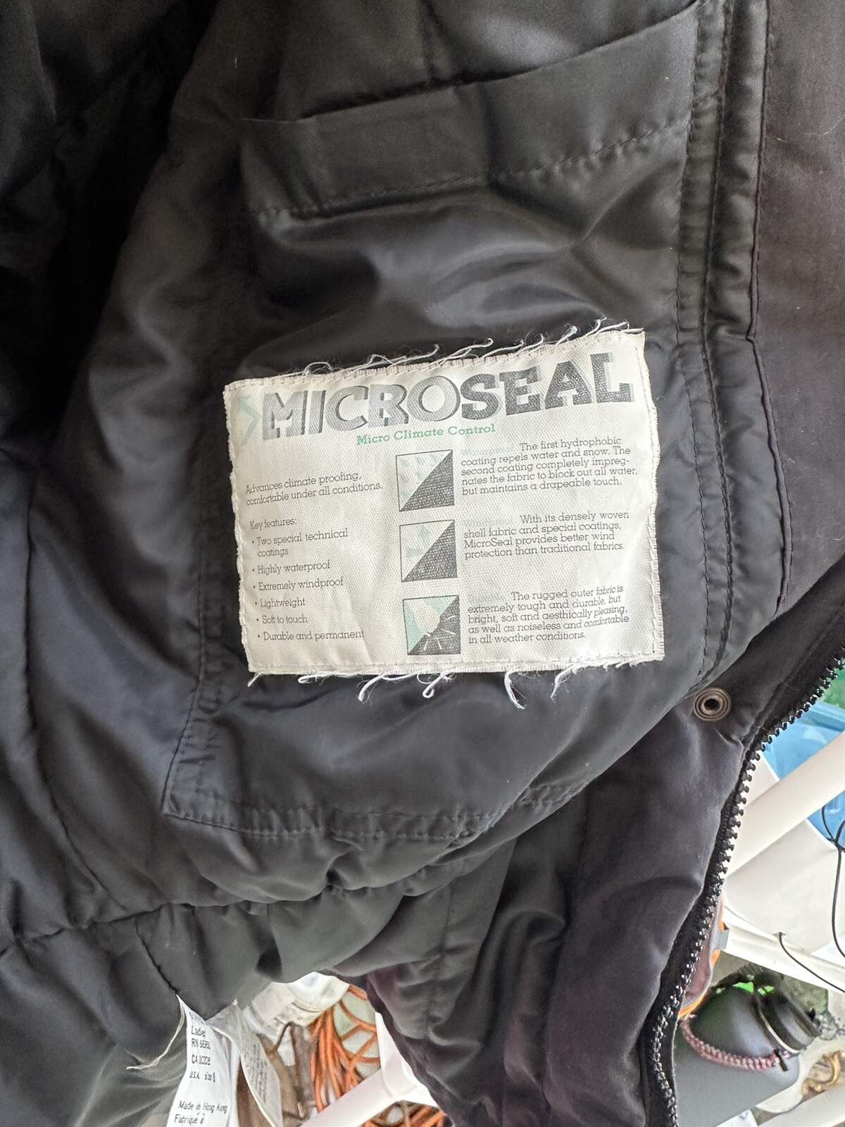 Tyrolia Skiwear Multicolor Block Pattern Jacket Womens Size 8 Vintage