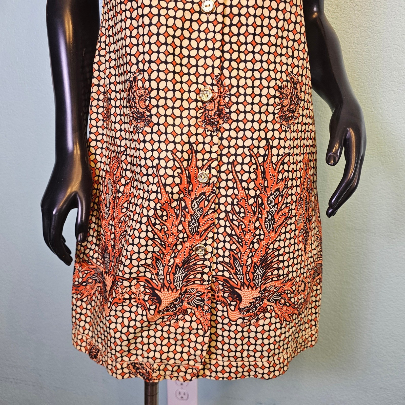 Vintage 60s Mandarin Hong Kong Batik Print Sleeveless Aline Mod Shift Dress
