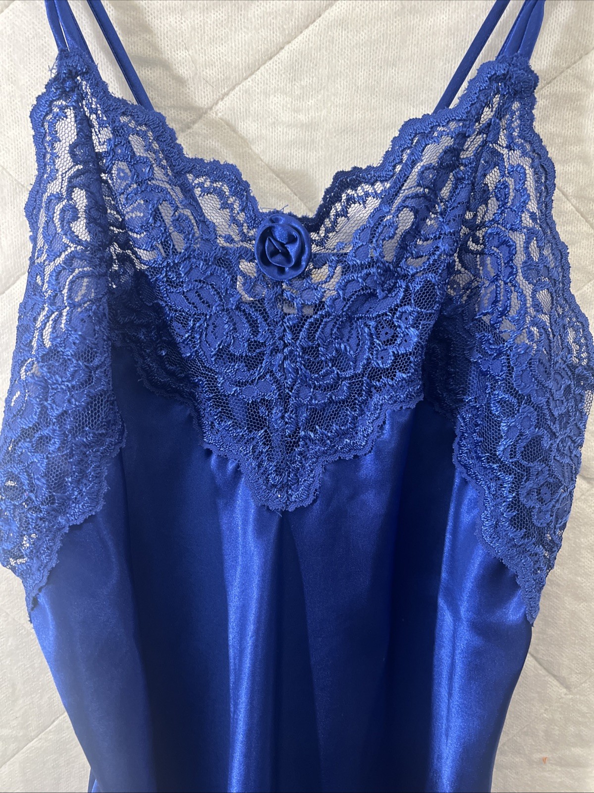 Vintage 60s Blue Lace Below Knee Sexy Nightwear / Slip ￼