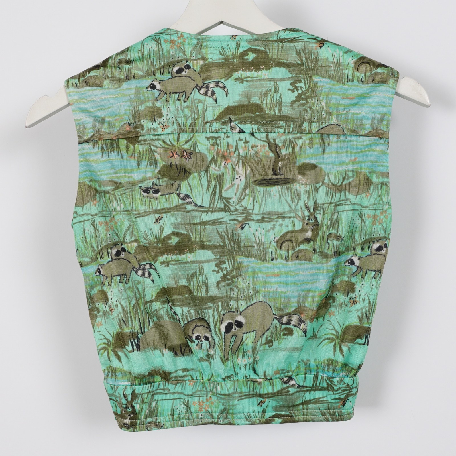 Vintage 1970s Women’s All Over Print XS Raccoon Crop Shirt Sleeveless Bunny 70s