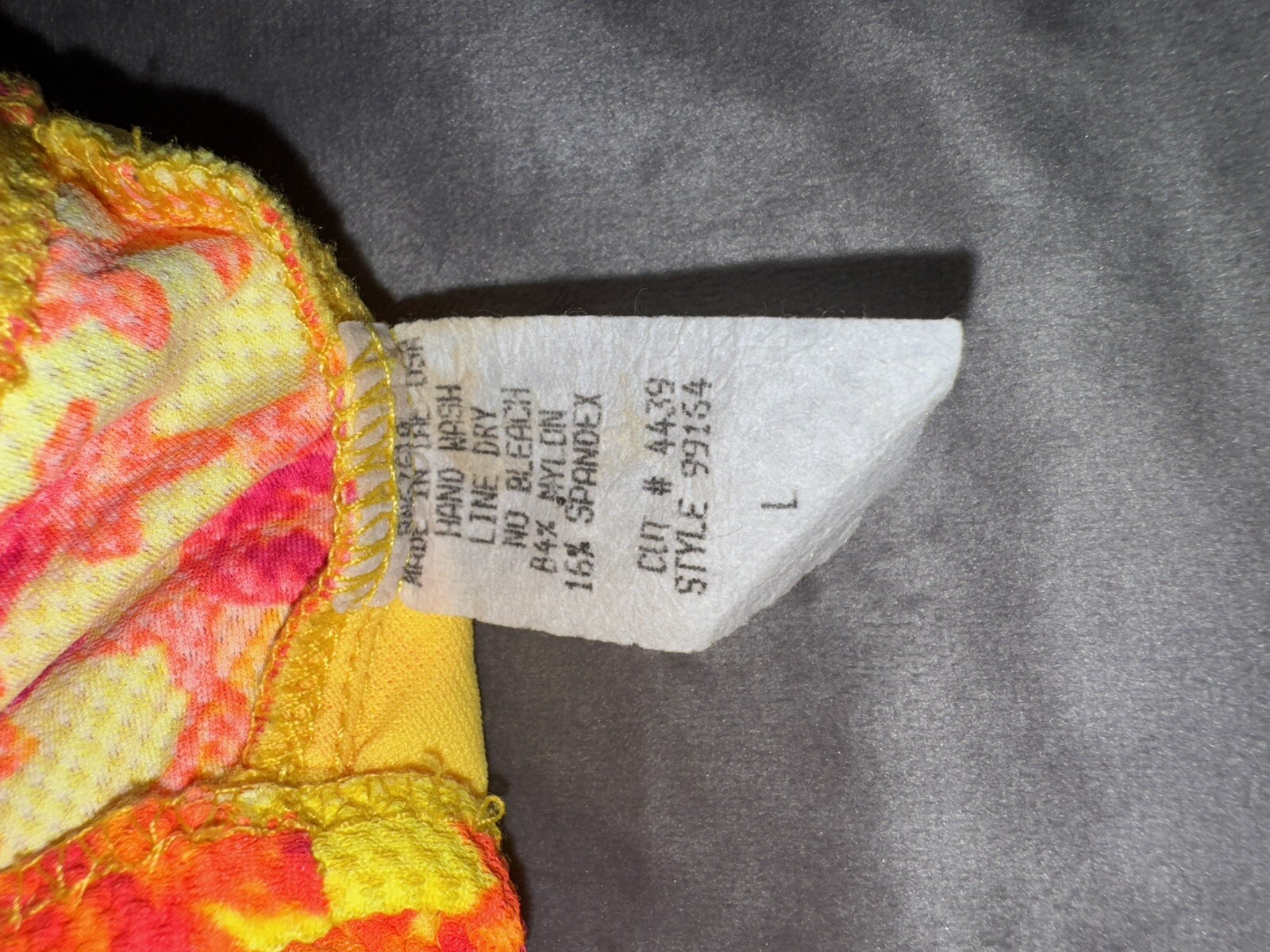 VINTAGE CALIFORNIA WAVES S orange/yellow Small Bottom / Large Top