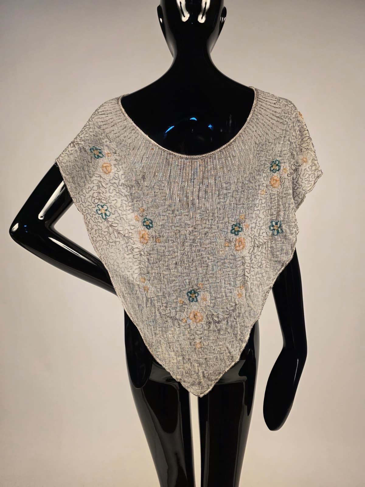 FLAPPER 1920’S GLASS BEADED SILK CAPE FOR DRESS W FLORALS