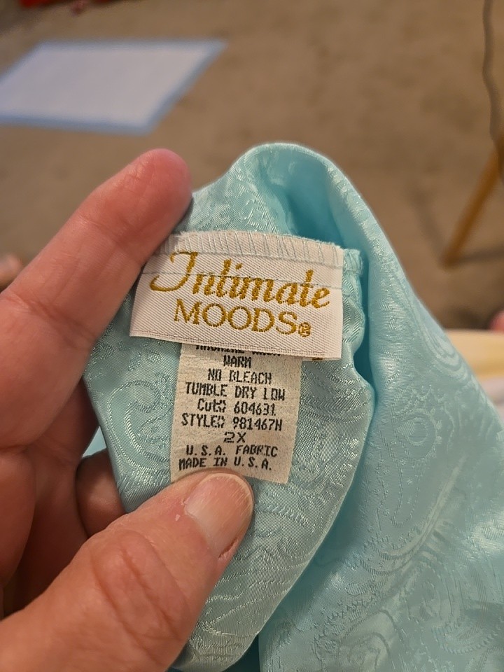 Size 2X Intimate Moods Nightgown Lingerie Women’s Keyhole Mint Green Vtg EUC