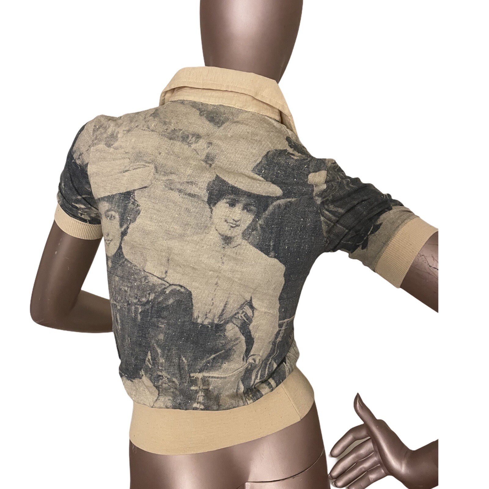 VTG Women on Bike Queens of Road All Over Print V-Neck Gringos Brand Sz X Small