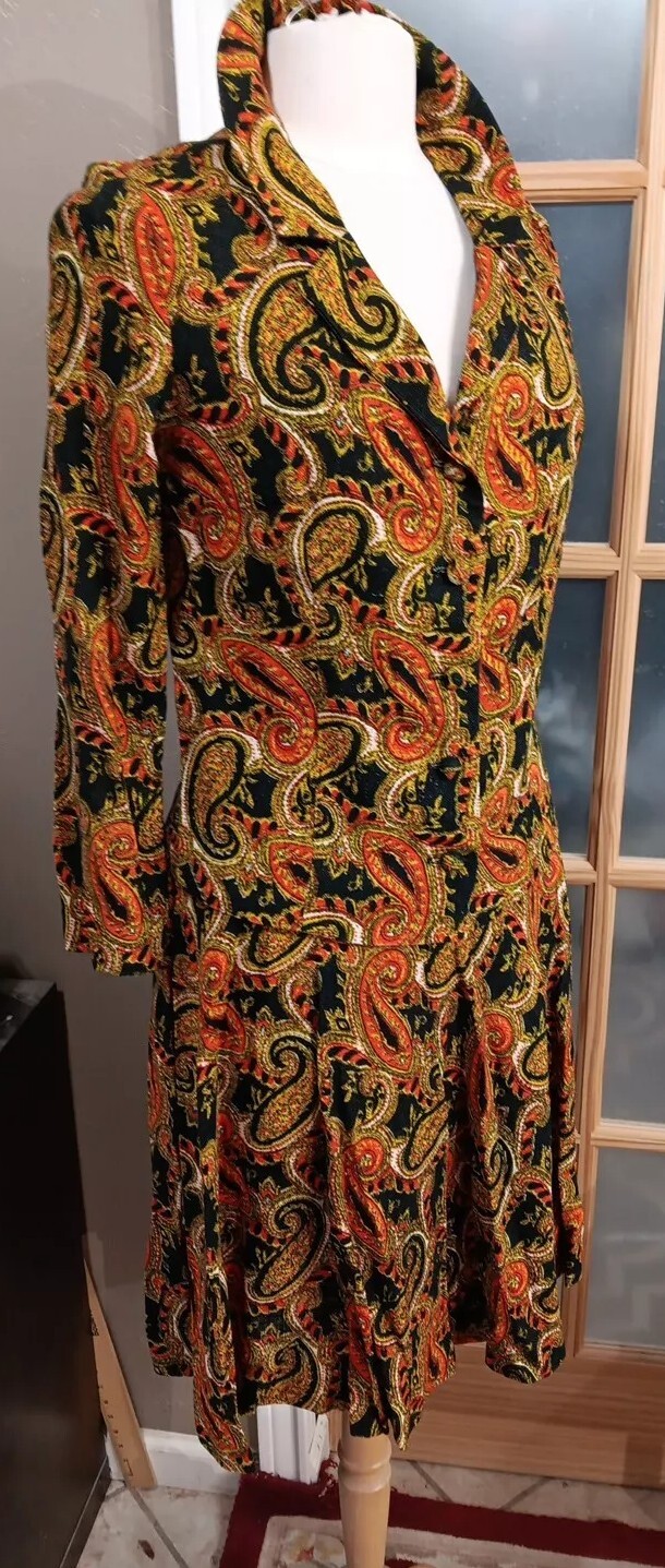 Vintage Paisley Skirt / Jacket Set Retro MCM Matching 60s 70s Vibrant Truly Rare