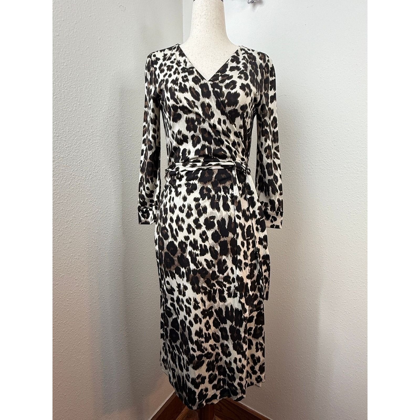 Diane von Furstenberg Leopard Silk Jersey Wrap Dress Brown Cream Size 6