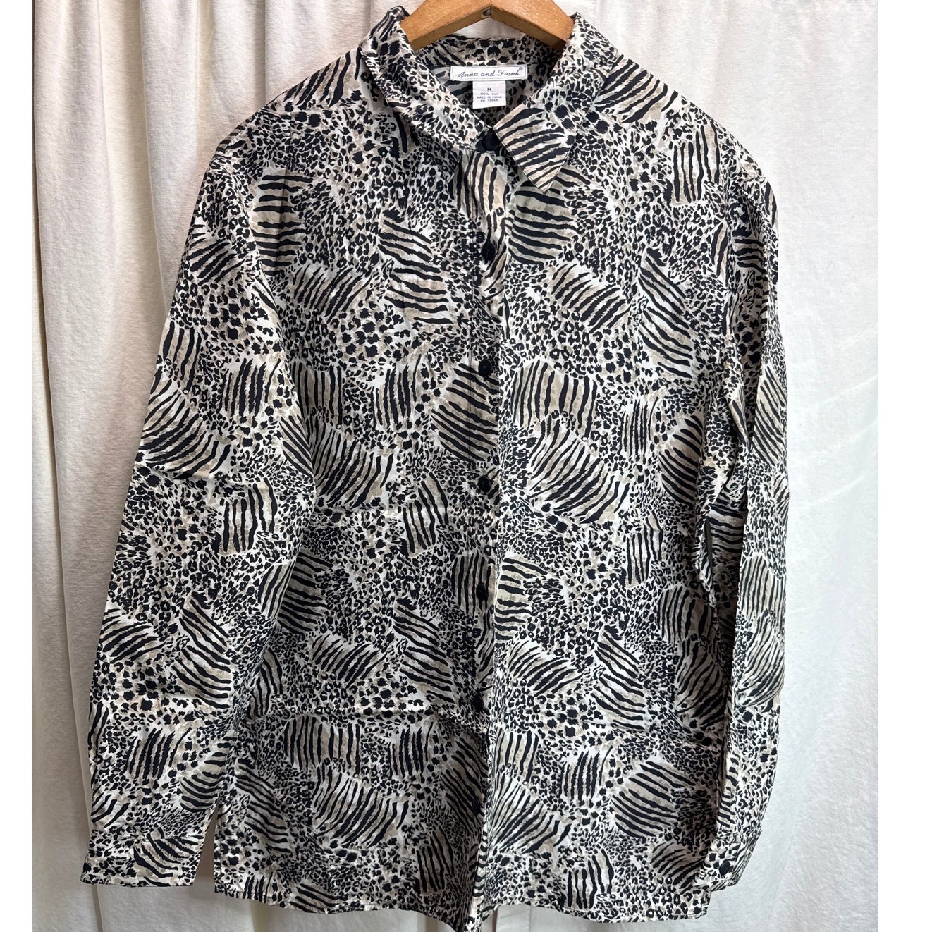 Anna and Frank Vintage 90’s Animal Print * 100% Silk * Long Sleeve Blouse Medium