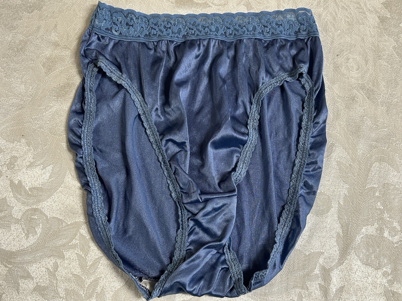 Vtg HANES Silky Satin Hi-Waist French Hi-Cut Wide Lace Band Size 6 Blue Panties