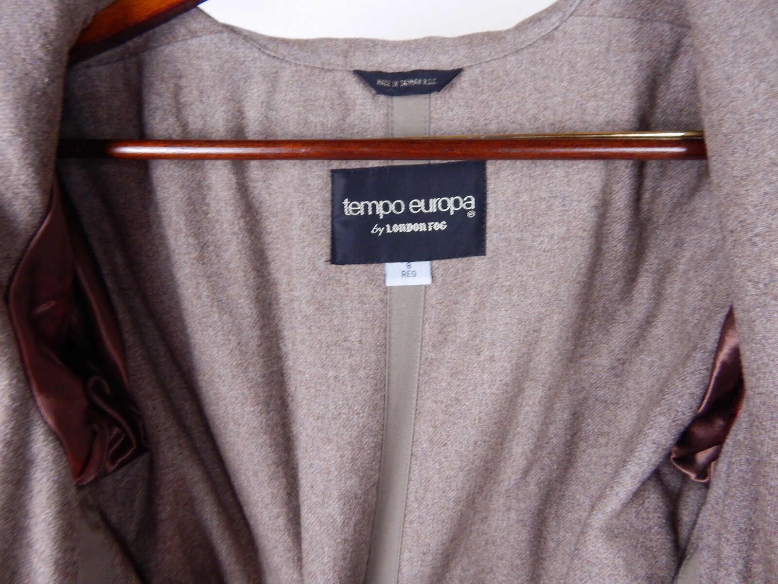 London fog Tempo Europa Women’s Trench Rain Coat Outershell Sz 8 Reg.