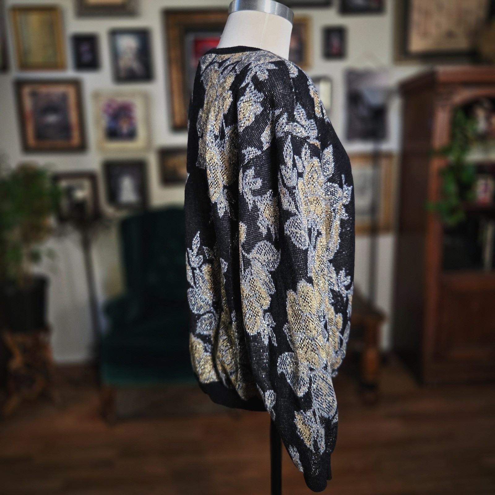 Vintage 90s Top Notch Metallic Floral Knit Sweater Black Gold V-Neck Long Sleeve
