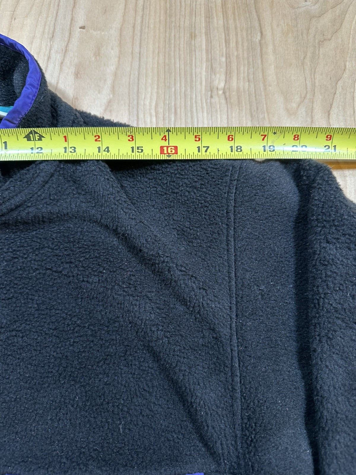 vintage 1980’s EASTERN MOUNTAIN SPORTS fleece pullover BLACK womans purple MED