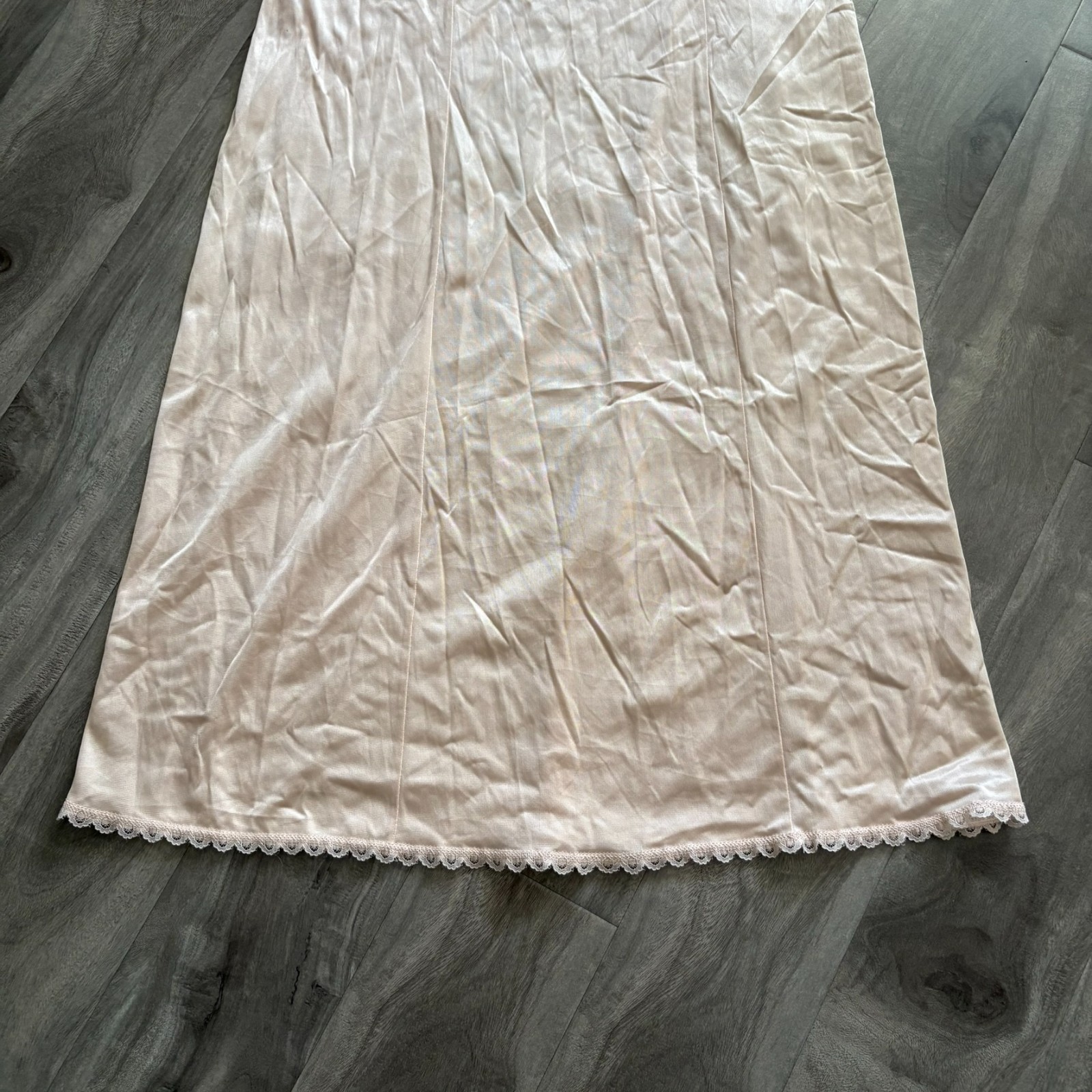 Vintage Warners Perfect Measure Full Slip 36 Tan / Dusty Pink Lace Trim 43″ Long