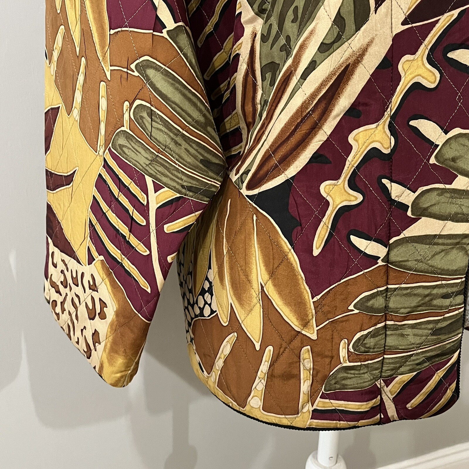 Vintage Regina Porter 100% Silk Jacket / XS / Abstract Design 80s 90s Boxy Style